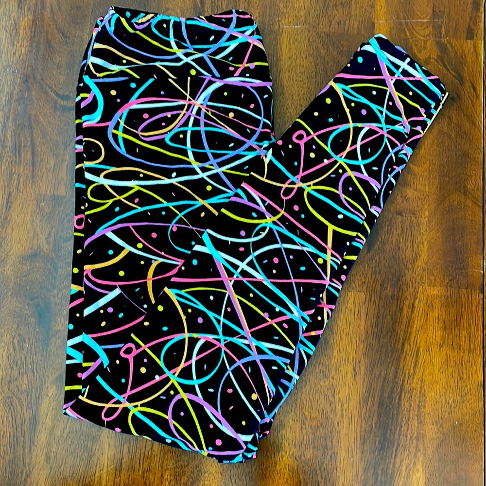 LulaRoe Birthday Celebration Confetti Leggings!🦄